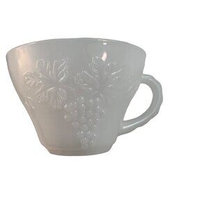 Anchor Hocking Harvest Grape Cups Milk Glass 10 Punch Cups 8 Hooks